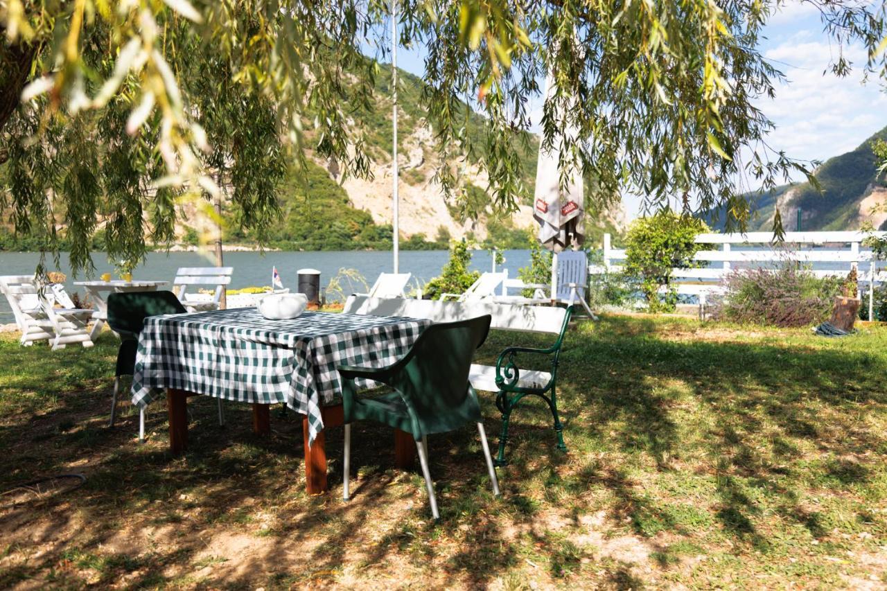Apartman Barka Голубац Экстерьер фото